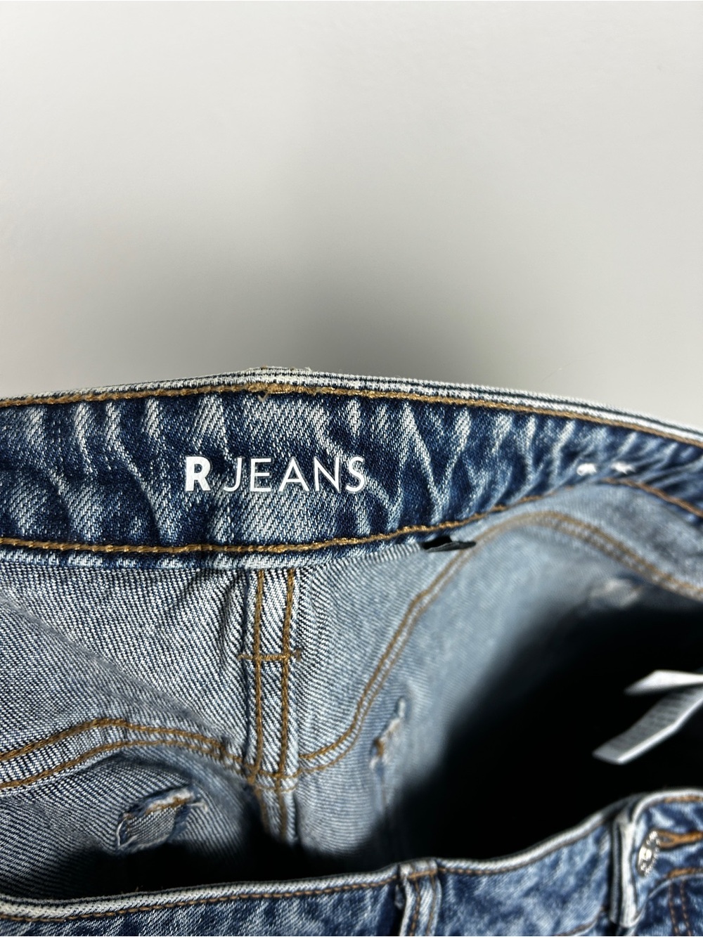 R JEANS High Rise Straight Dark Acid Wash Size 31 Petite Stretch - Picture 5 of 5